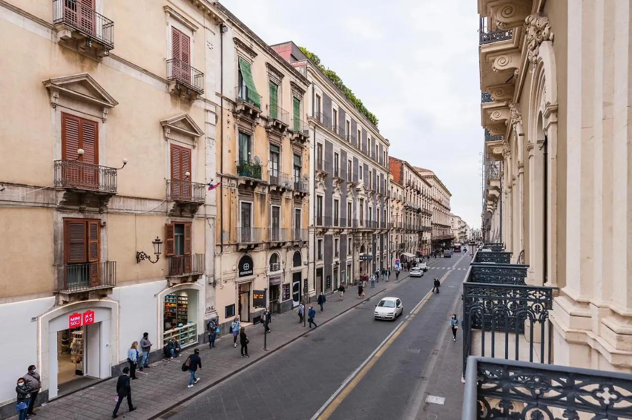 Apartment Ferrini Home - Etnea Portrait Catania